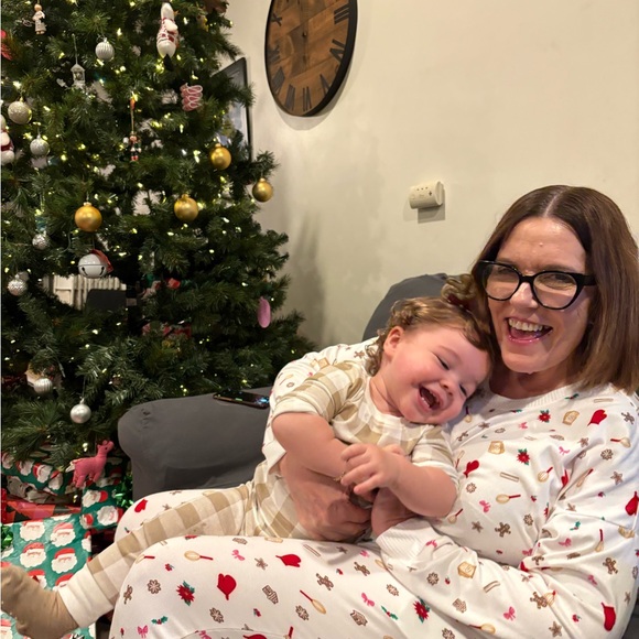 THURSDAY NIGHT LIVE w/@kiss41705 TONIGHT @ 6PM PST 💋 GIVVY W/EVERY PURCHASE! - Picture 2 of 8